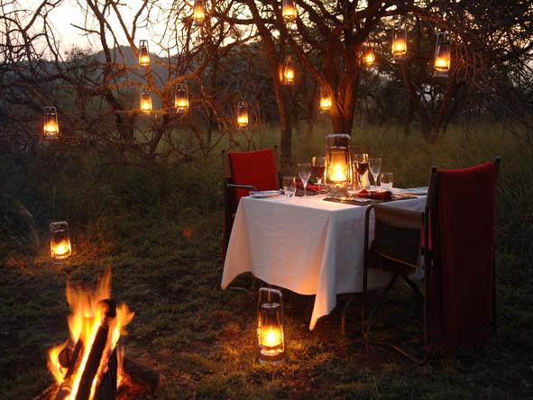 Thanda Private Game Reserve - bush dinner